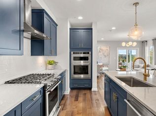 11 Cooley Dr #30, Woburn, MA 01801
