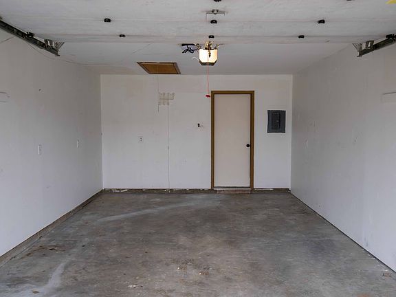 Single car Garage
