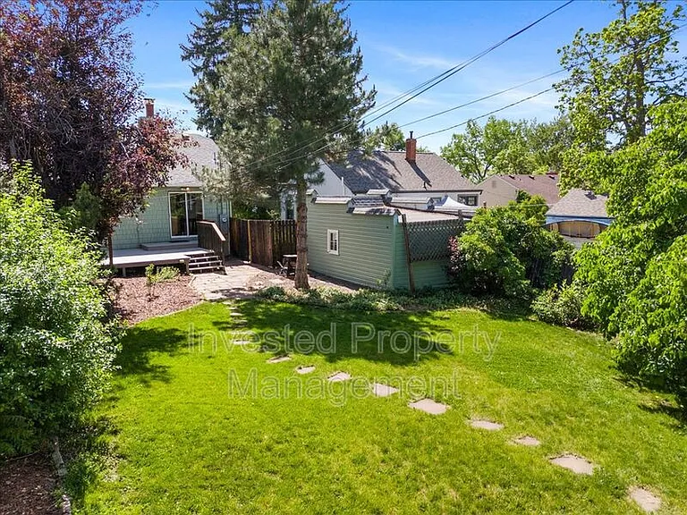 3077 Benton St — Photo 30