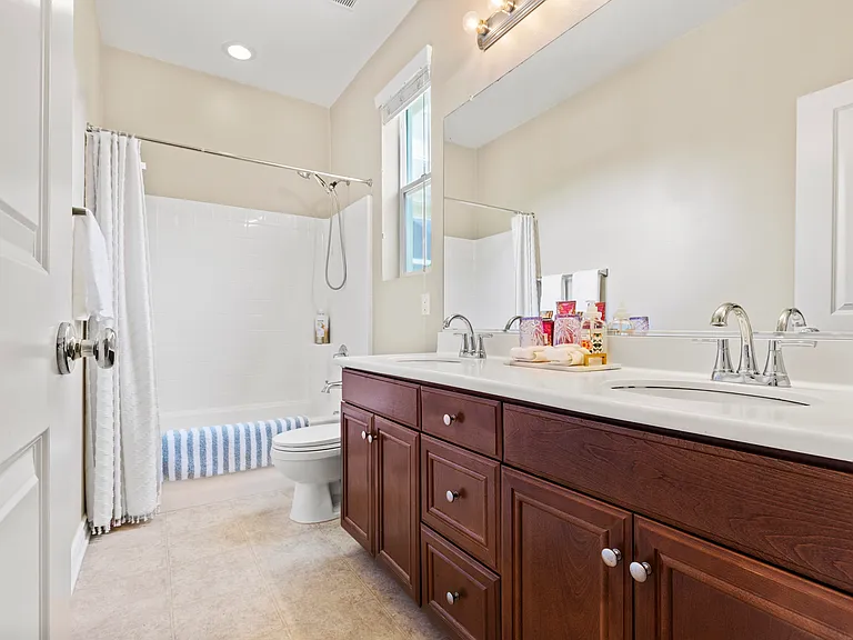 3261 Larkspur St — Photo 30