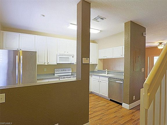 2nd image of 10078 Spyglass Hill Ln