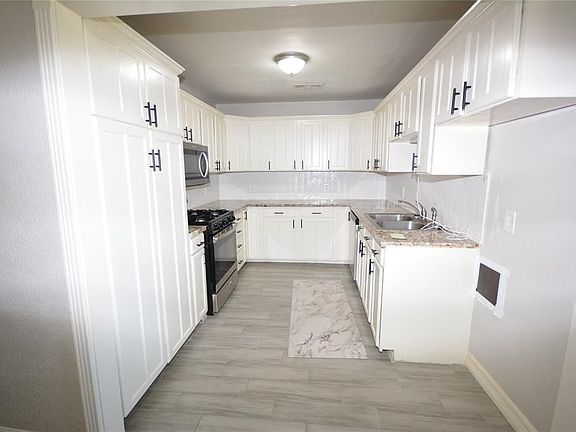 5th image of 126 Jonquil St