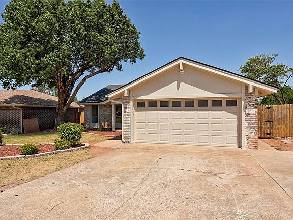 3rd image of 8816 Aaron Dr