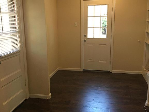 4th image of 6906 Lakegreen Ct