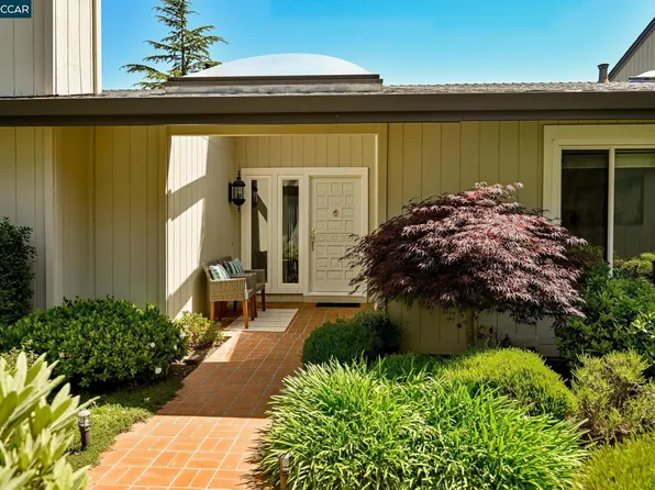 112 Alta Mesa Ct, Moraga, CA 94556