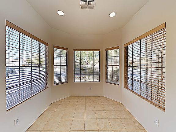 4th image of 45045 W Gavilan Dr