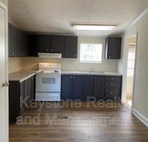106 Hercules Ct — Photo 3