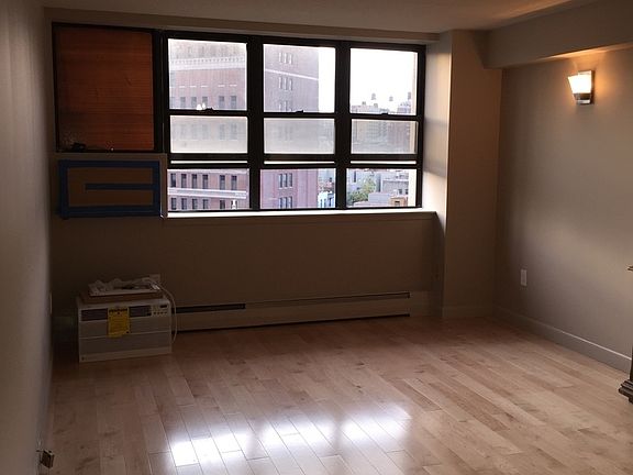 5th image of 300 Cathedral Pkwy #12H
