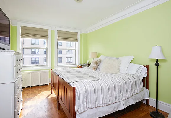 Sold by Compass | media 16