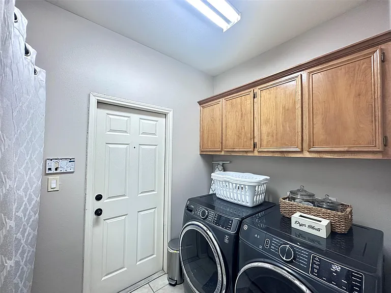 6321 Oso Pkwy — Photo 31