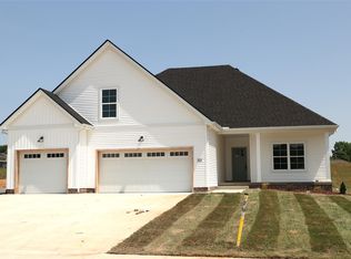 321 Claiborne Cir, Franklin, KY 42134