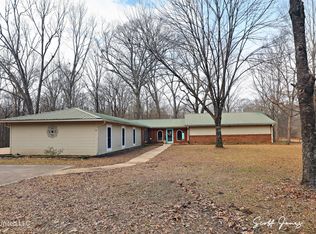 8822 Myrleville Rd, Benton, MS 39039