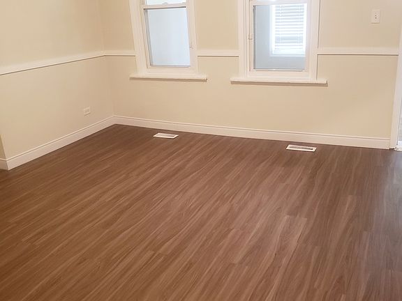 5th image of 10523 S Corliss Ave #1