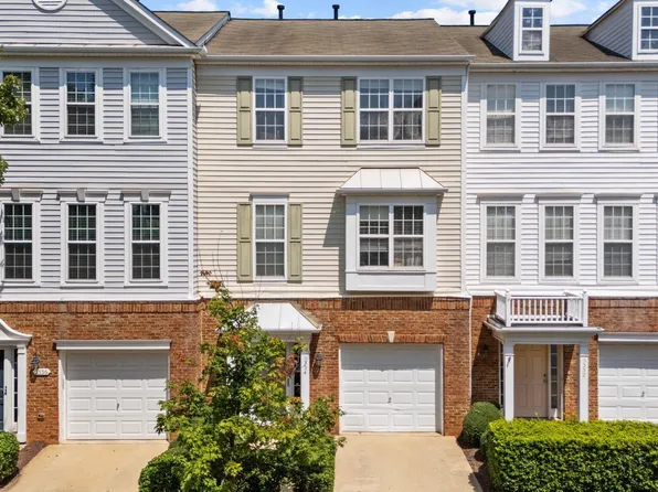 5334 Berry Creek Cir, Raleigh, NC 27613