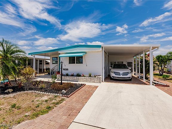 3rd image of 27473 Pauline Dr