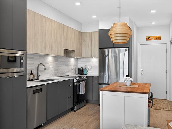2nd image of 2499 Rabbit Dr #625