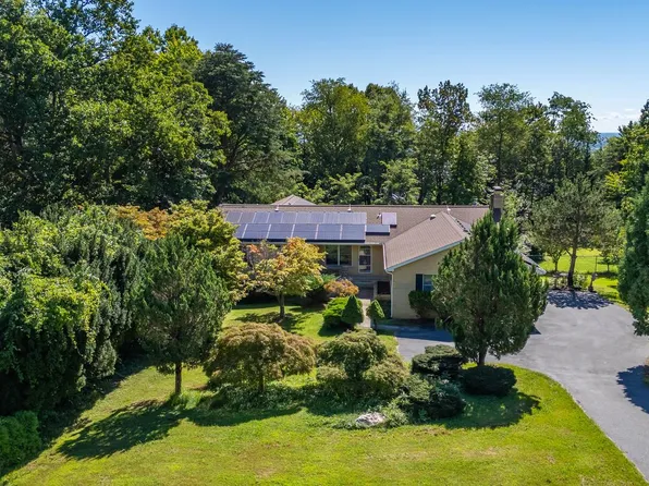 7601 San Di Gan Dr, Frederick, MD 21702