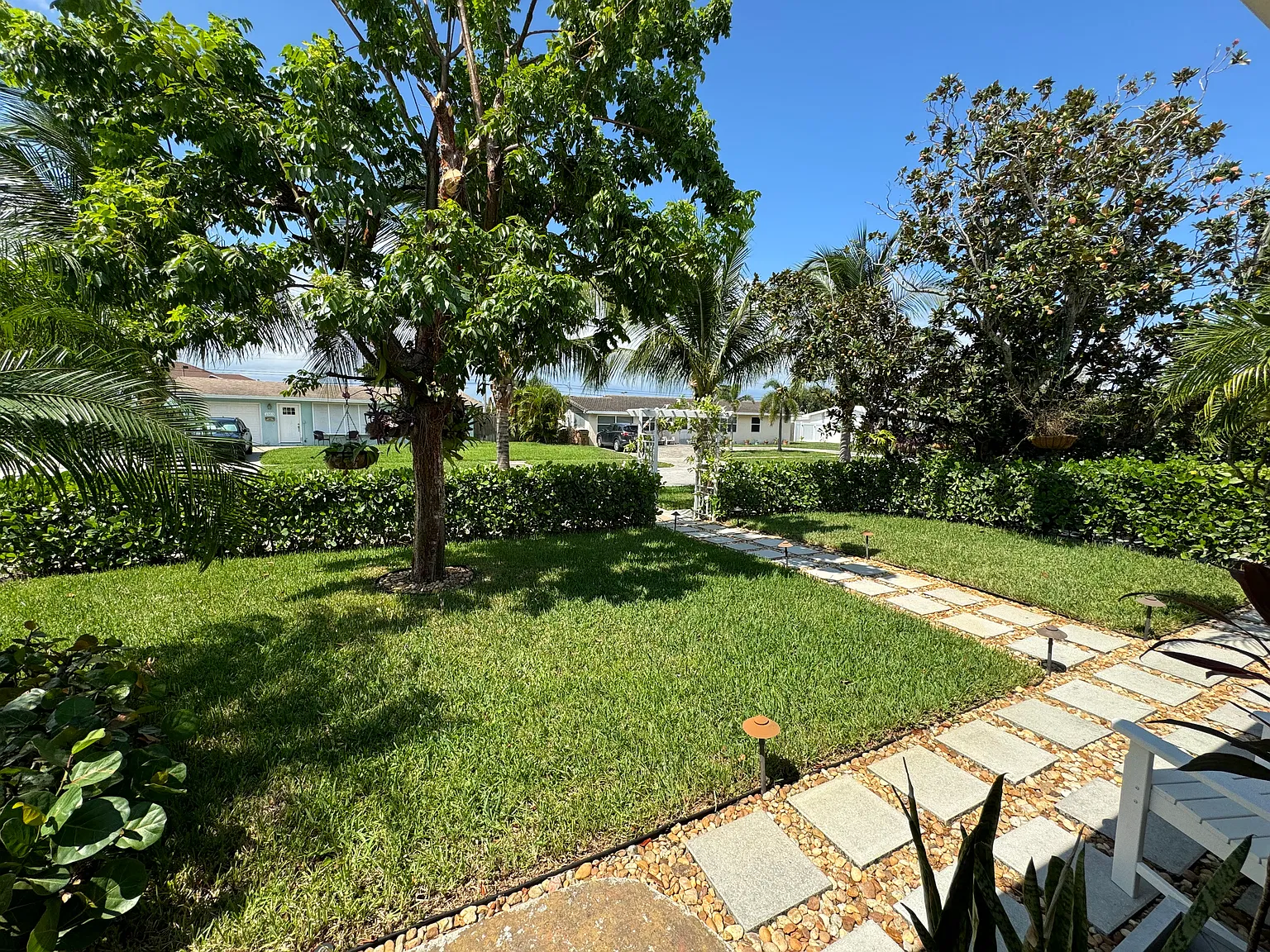 1002 SE 4th Ct — Photo 4