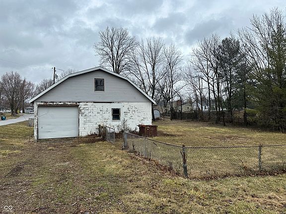 2nd image of 127 Scearce Ave