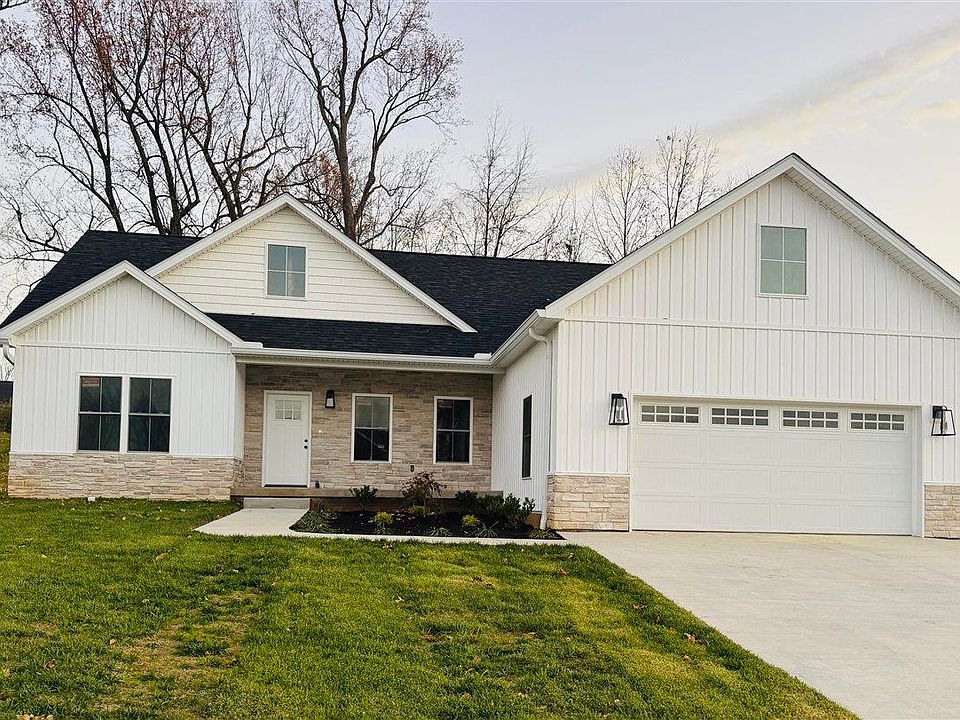 1st image of 114 Brookhaven Dr