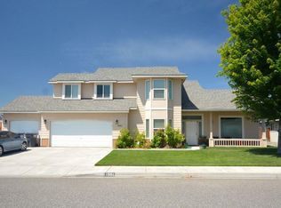 1901 Maplewood Ave, West Richland, WA 99353
