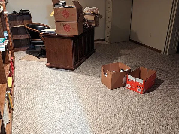 3503 Holland Park Ln, Port Huron, MI 48060