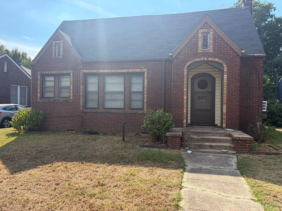 3432 Broadmoor Blvd
