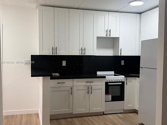 4th image of 7521 NE 2nd Ct #2