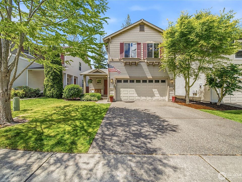1st image of 629 Ruby Peak Avenue