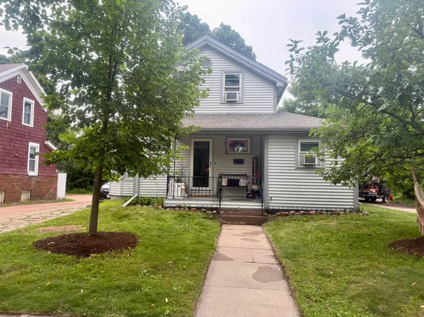 1632 Ellis St, Stevens Point, WI 54481