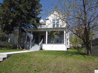 1215 E 1st St, Duluth, MN 55805