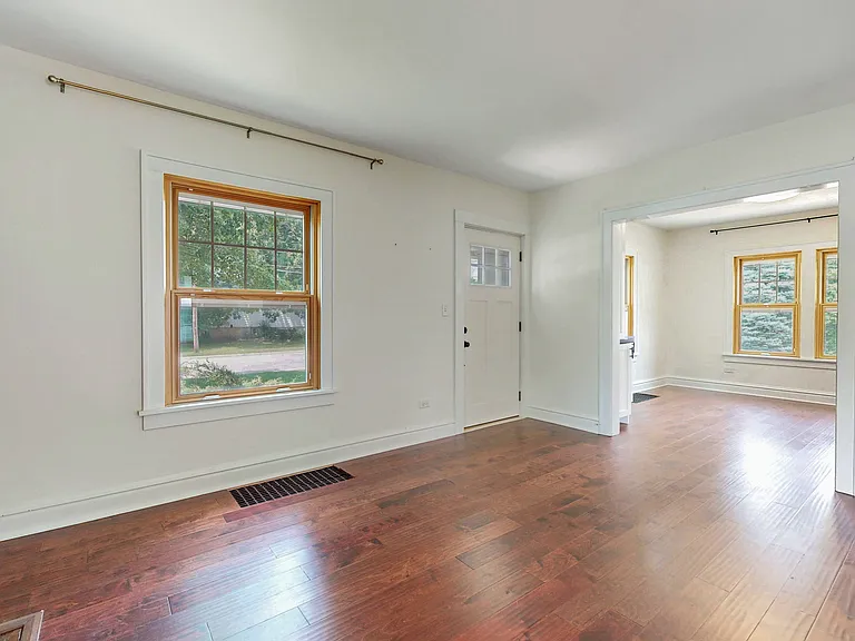 1492 S Jefferson St — Photo 6