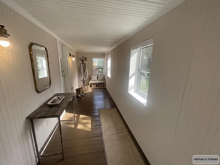 29 Central St #2 — Photo 2