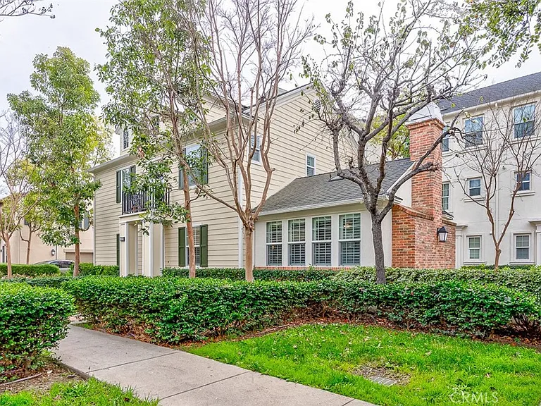 15220 Cambridge St — Photo 35