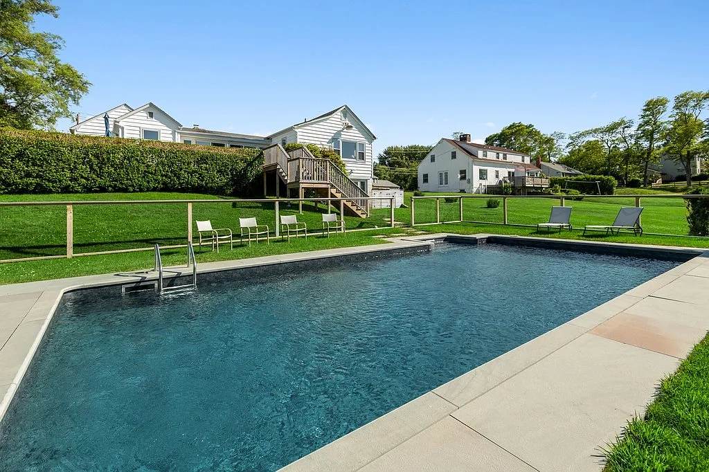 Summer 2026 In Montauk: Modern Comfort On The 10th Tee — Photo 1