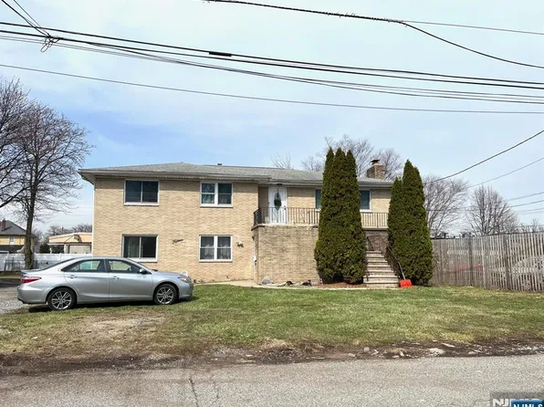 15 Vogt Ln, Little Ferry, NJ 07643