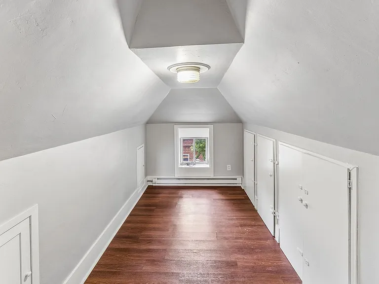 1310 S 31st St — Photo 17