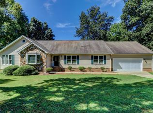 5310 Ventura Dr, Greensboro, NC 27406