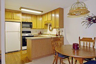 3rd image of 5S100 Pebblewood Ln APT C8