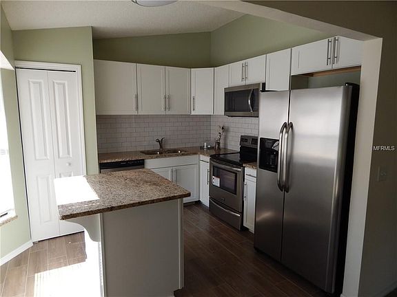 3rd image of 541 Kangley Ave