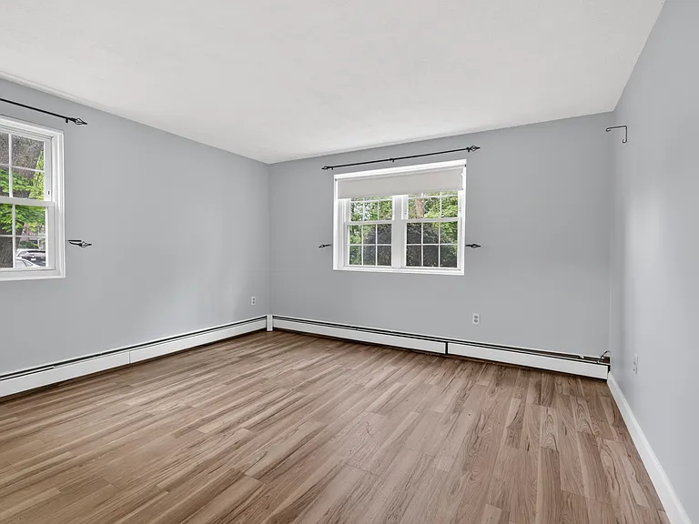 7 Karen Cir #2A — Photo 21