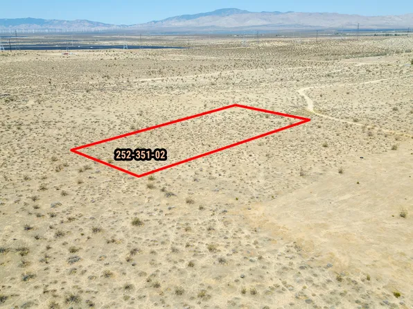 Ptn Of Se1/4 Sec18 T9 R13 Excl, Rosamond, CA 93560