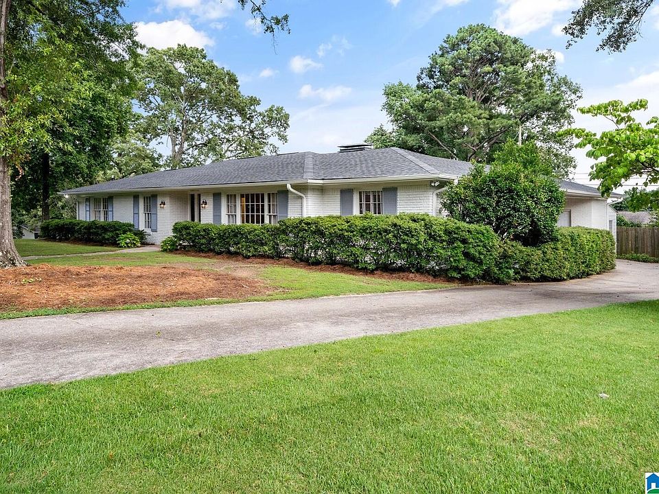 1st image of 1715 Carovel Cir
