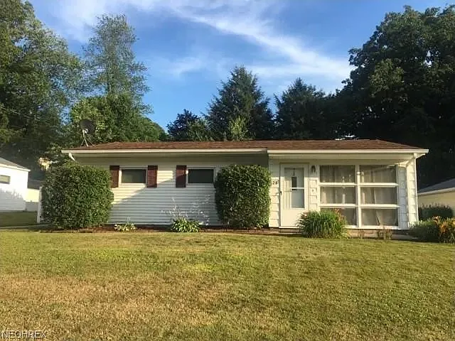 528 Bowman Dr — Photo 3