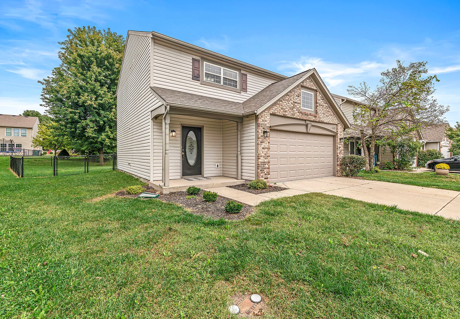 3 bed, 2.5 bath, 1440 sqft, $2,050 — Photo 3