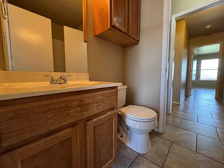 5702 Greengate Dr — Photo 33