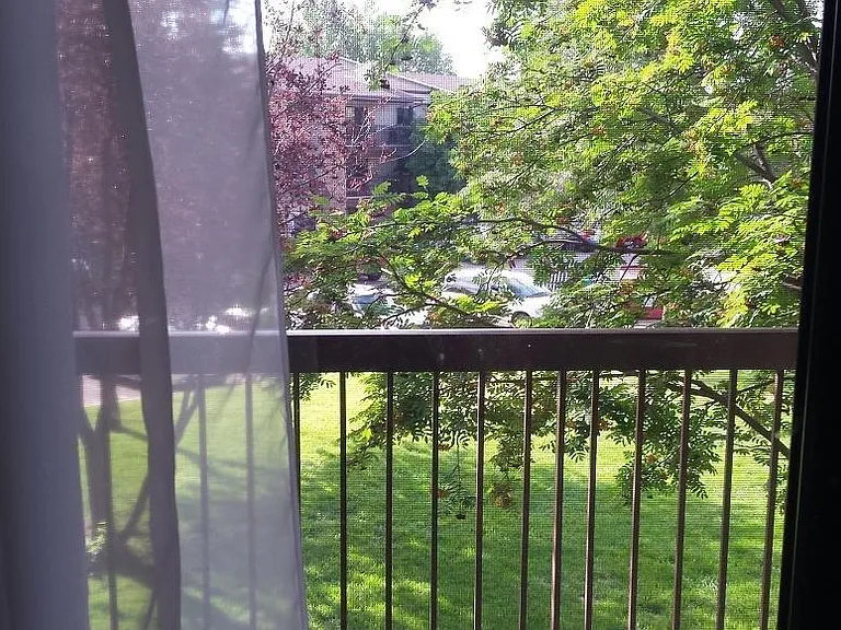 275 Kingsmere Blvd — Photo 9