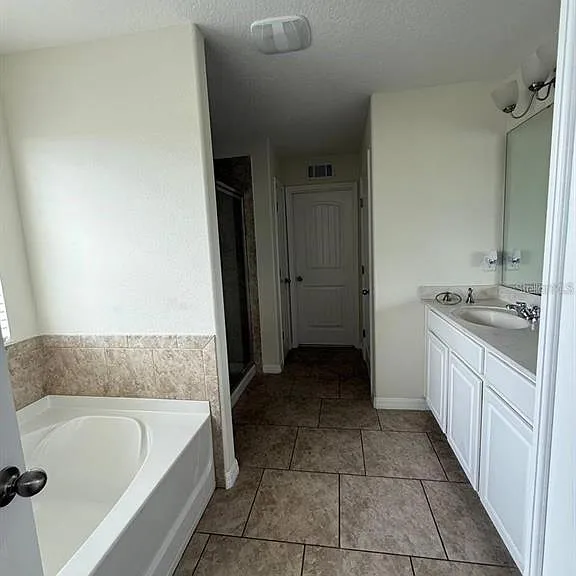 2342 Beacon Landing Cir — Photo 29