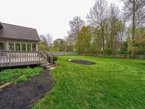 4th image of 153 Misty Oak Pl