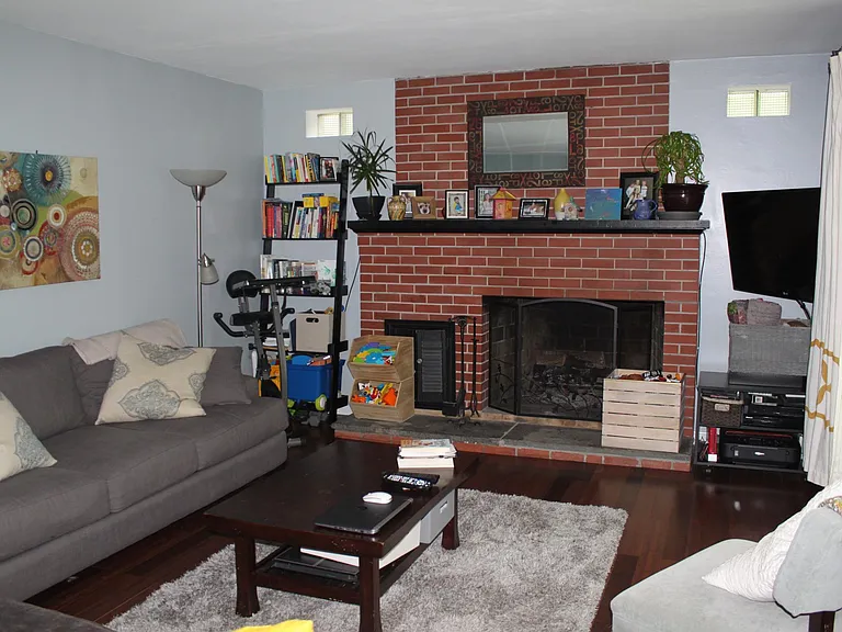 188 Rocky Hill Rd — Photo 17